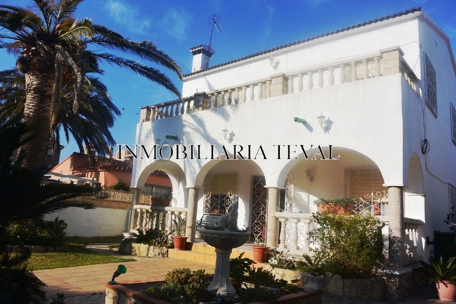Chalet en venta en Miami Playa